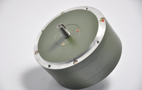 力矩電機(jī)控制器是否通用呢？